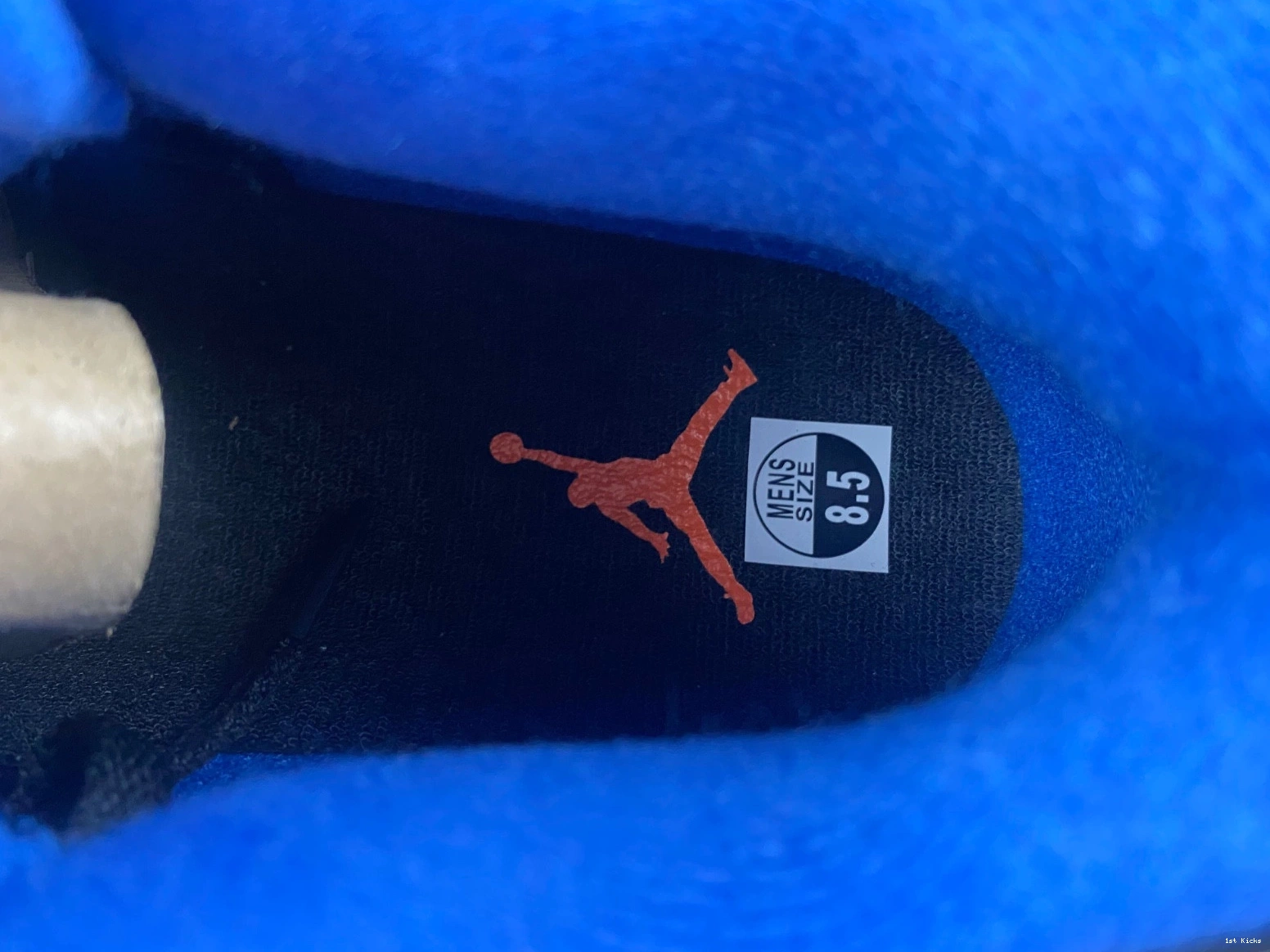 4 308497-027 Men's - Jordan Retro Cavs 0121